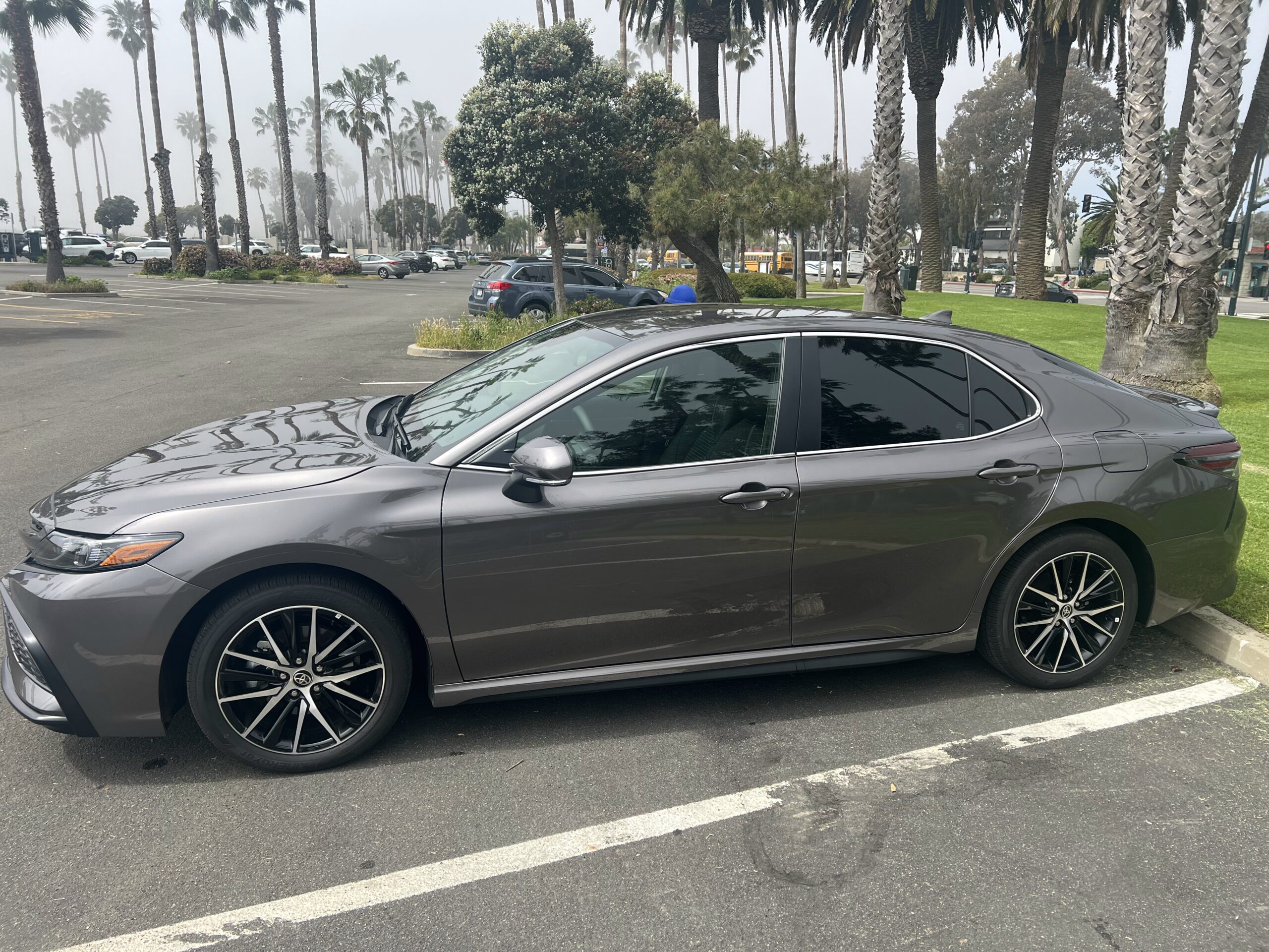 Toyota Camry SE 2024