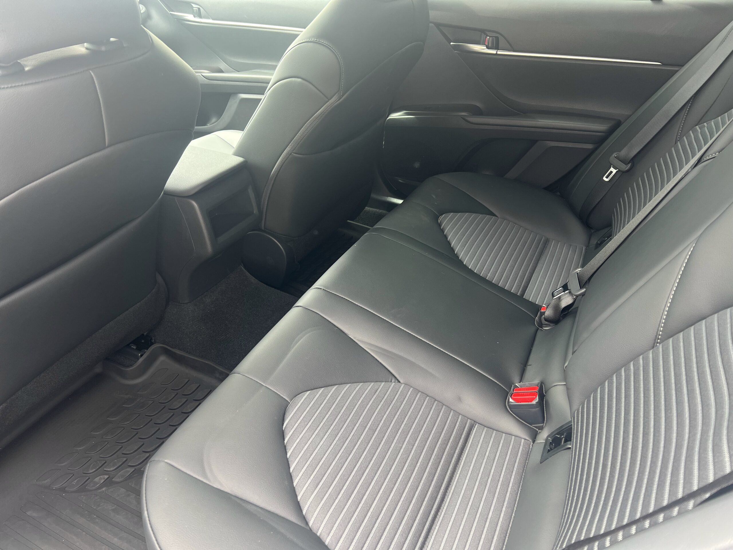 Toyota Camry SE 2024