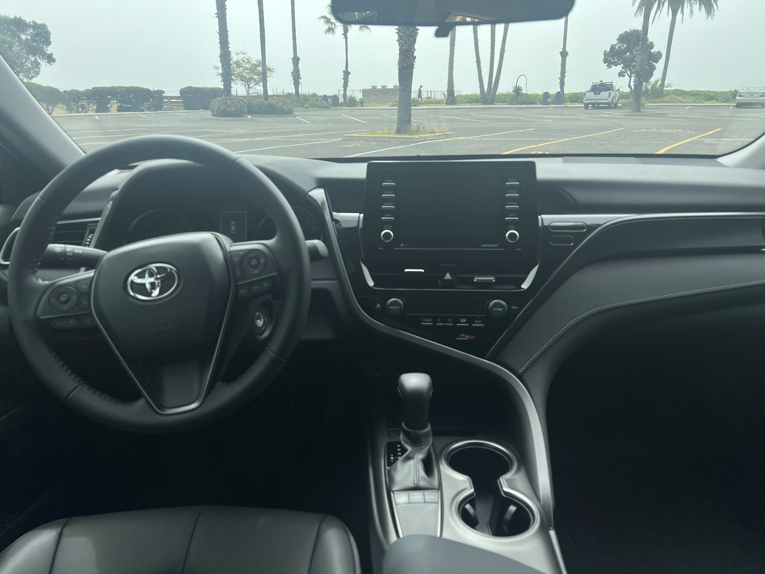 Toyota Camry SE 2024